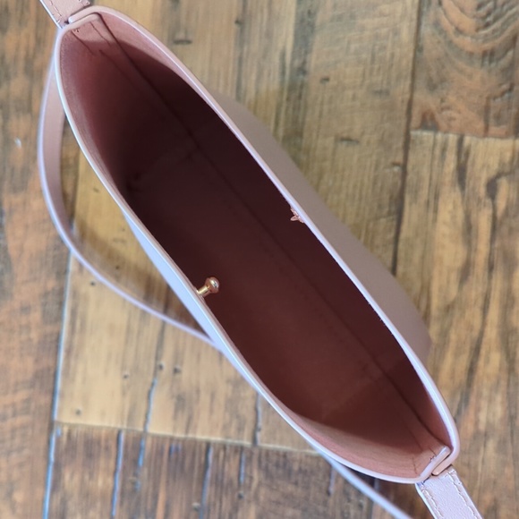 SAMARA Vegan Leather Shoulder Bag - Picture 5 of 6